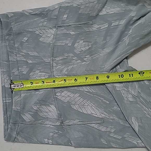 Lululemon Athletica Mint Green Swift Speed High-Rise Shorts W7CCDS Size 4 - Picture 12 of 13